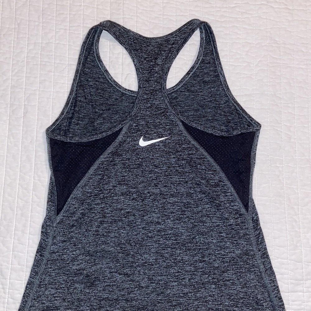 Nike Racerback - Picture 2 of 3